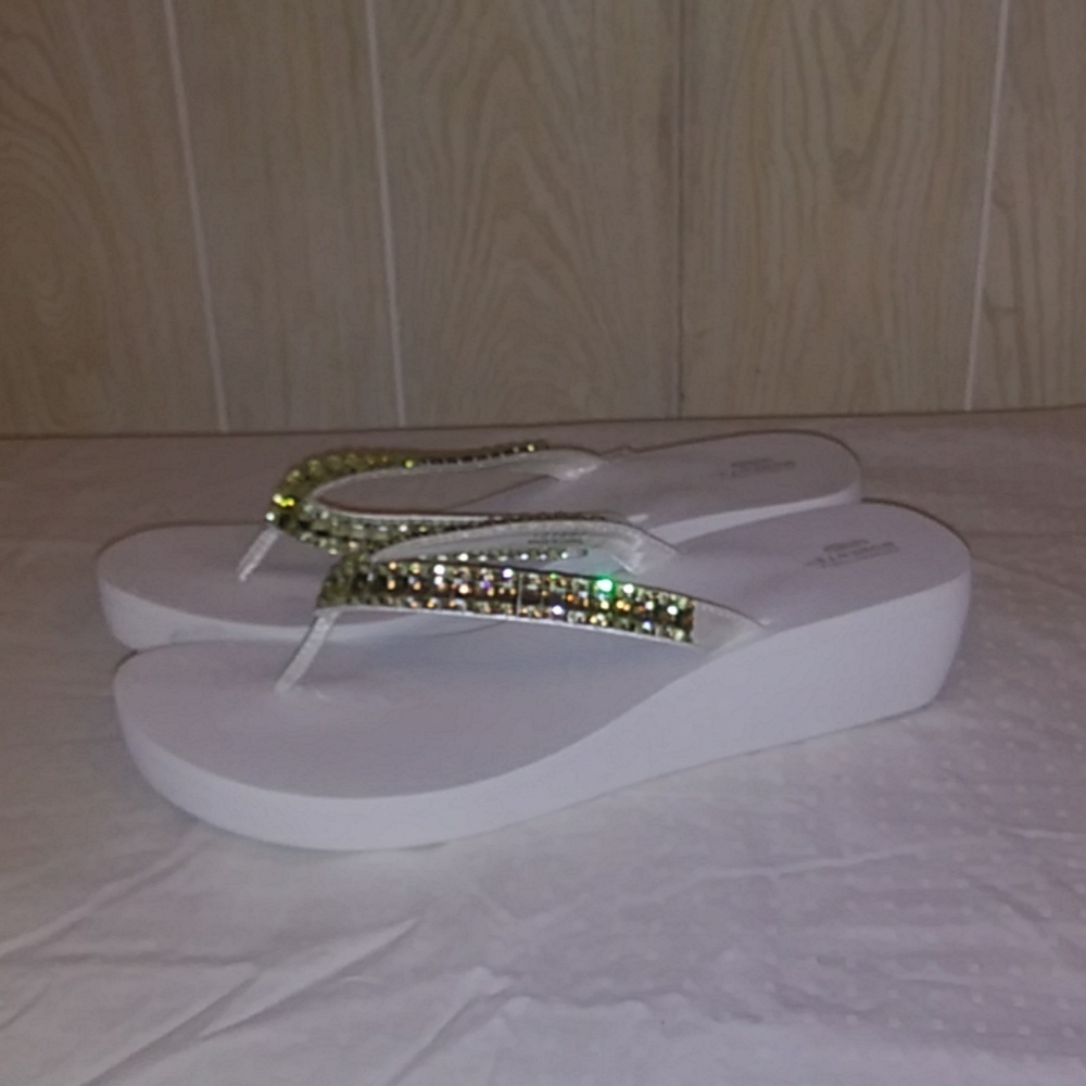 Unforgettable Moments white crystal flip flips